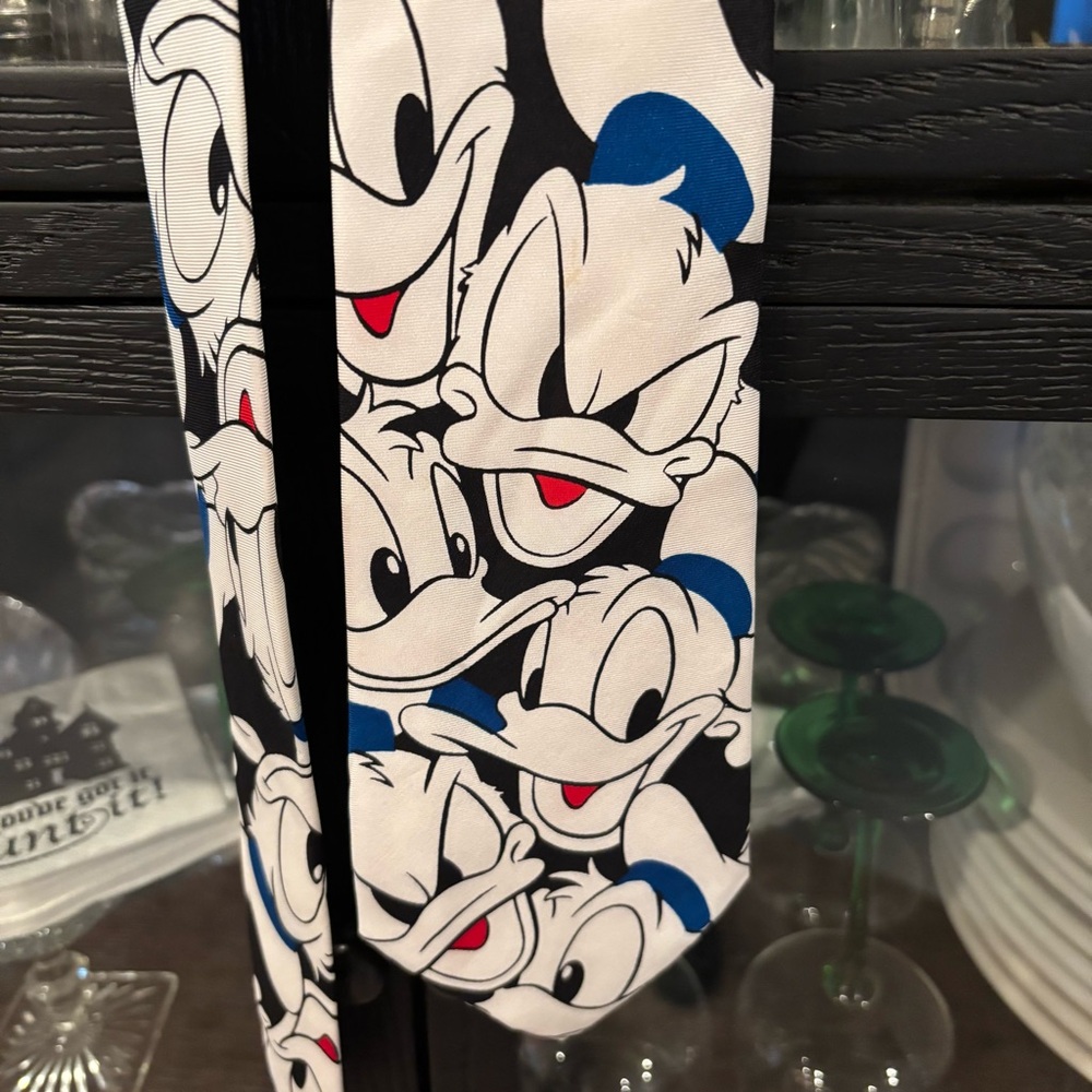 Disney Donald Duck 100% Silk Tie